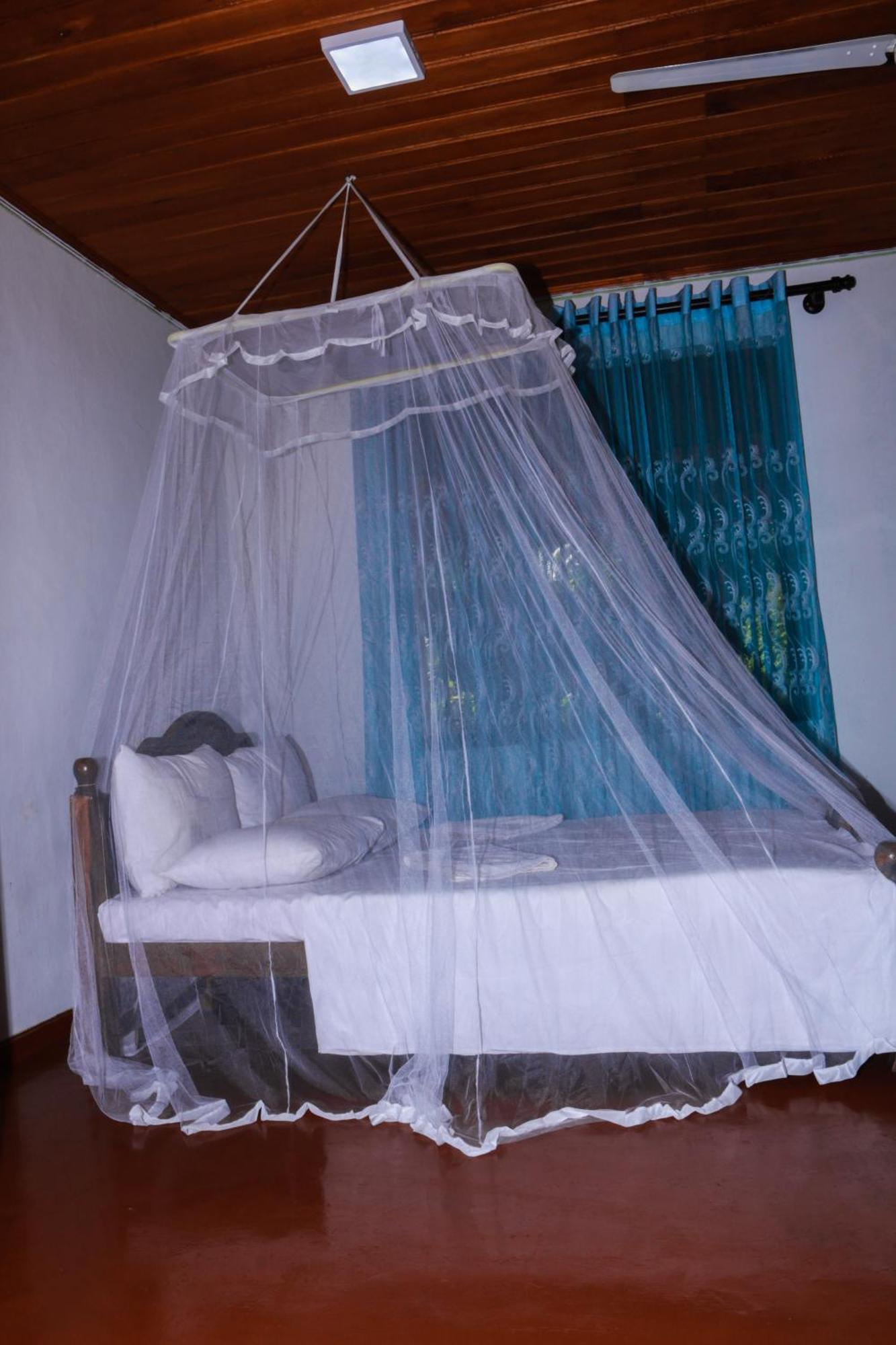 Hotel Golden Bell Tangalle Exterior foto