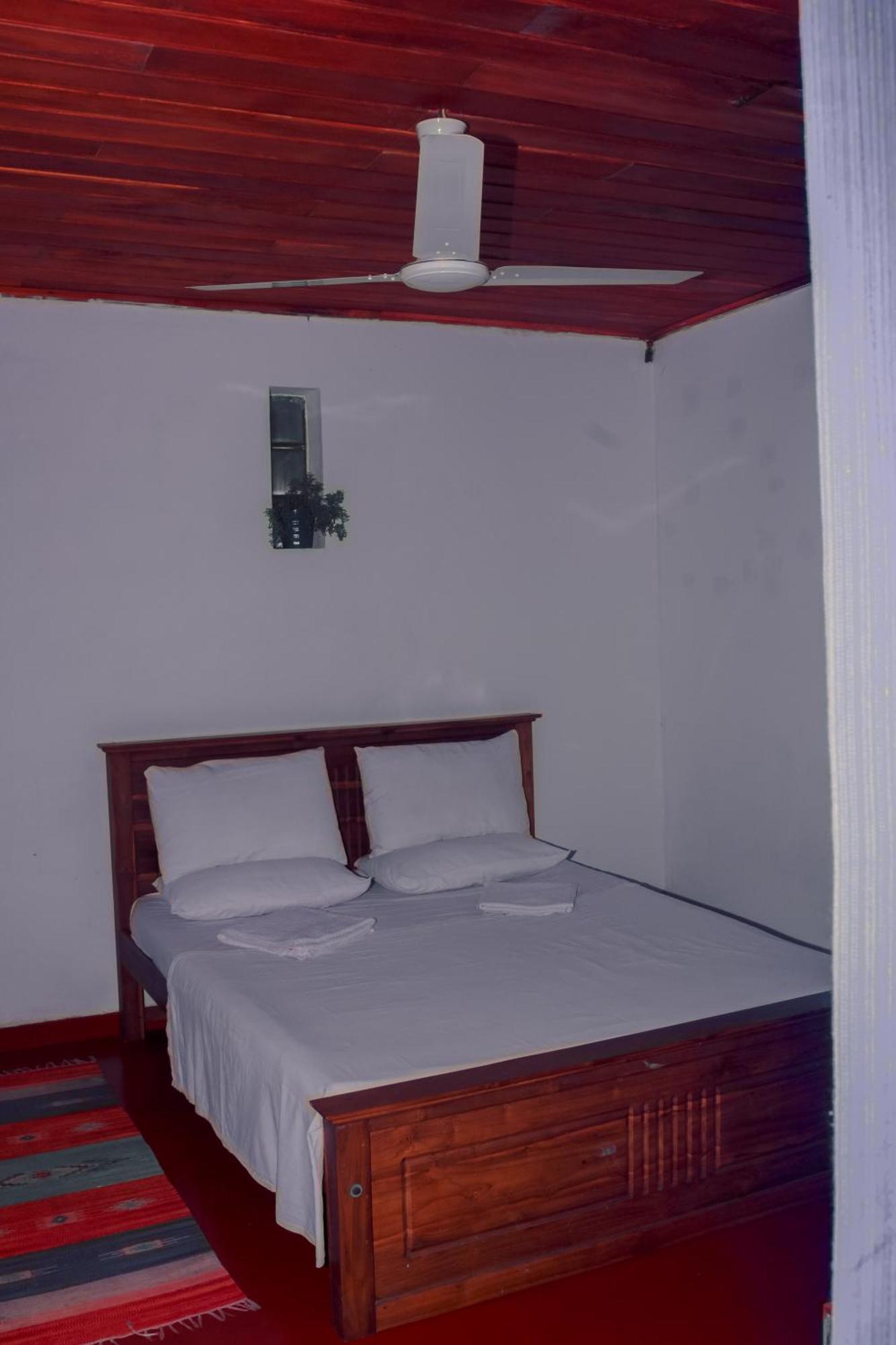 Hotel Golden Bell Tangalle Exterior foto