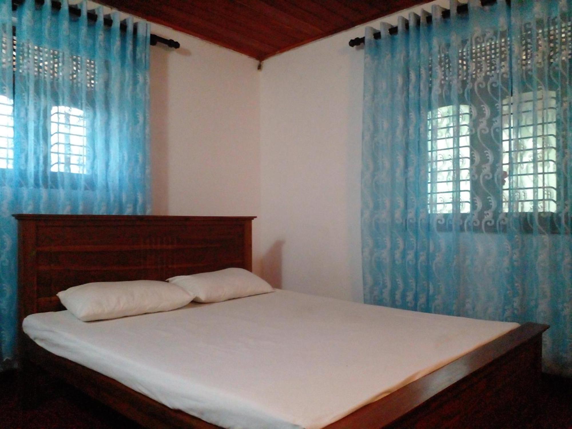 Hotel Golden Bell Tangalle Exterior foto